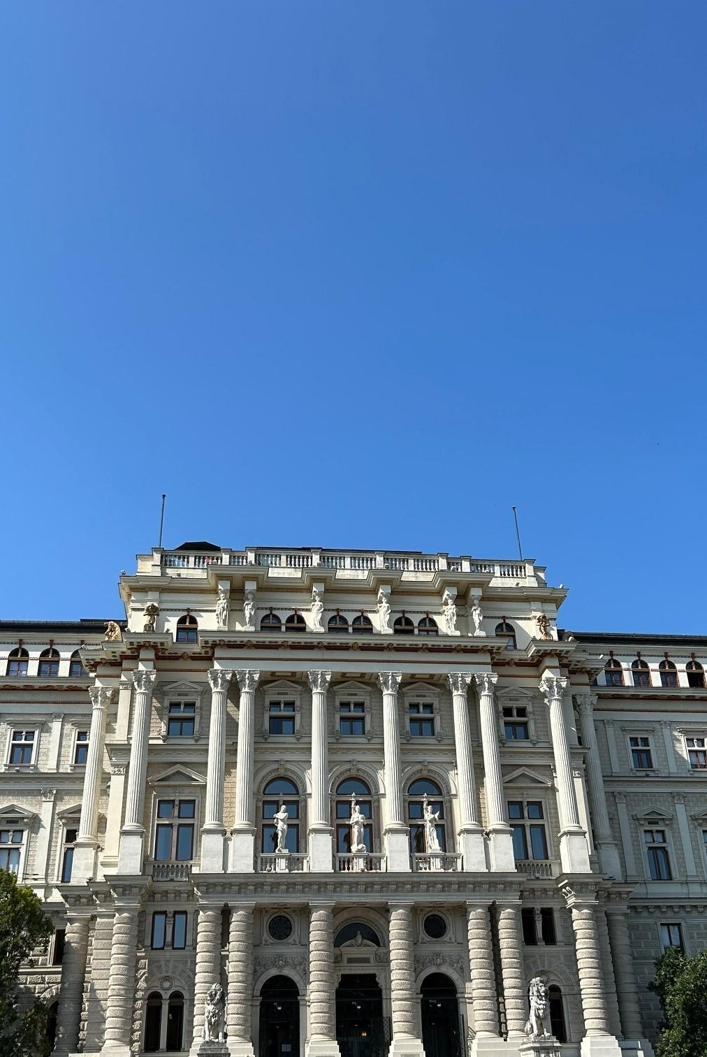 fassade 19.7.2024-hoch.jpg