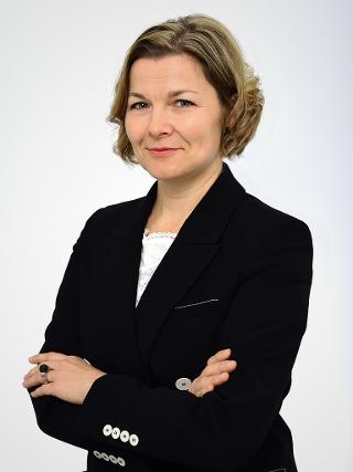 Oberstaatsanwältin
Mag.ª Verena STRNAD Oberstaatsanwältin
Mag.ª Verena STRNAD